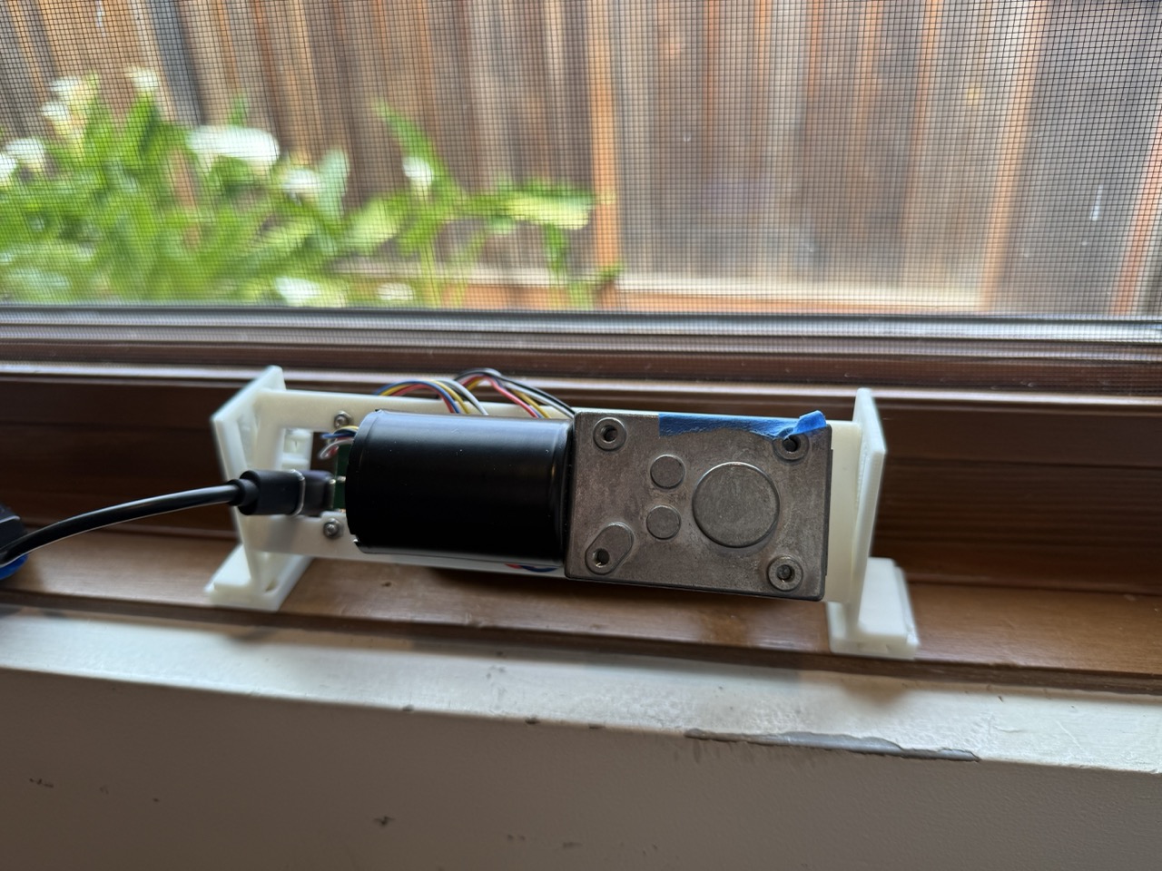 Step 4: Smarter Window controller mounted to the operator spindle